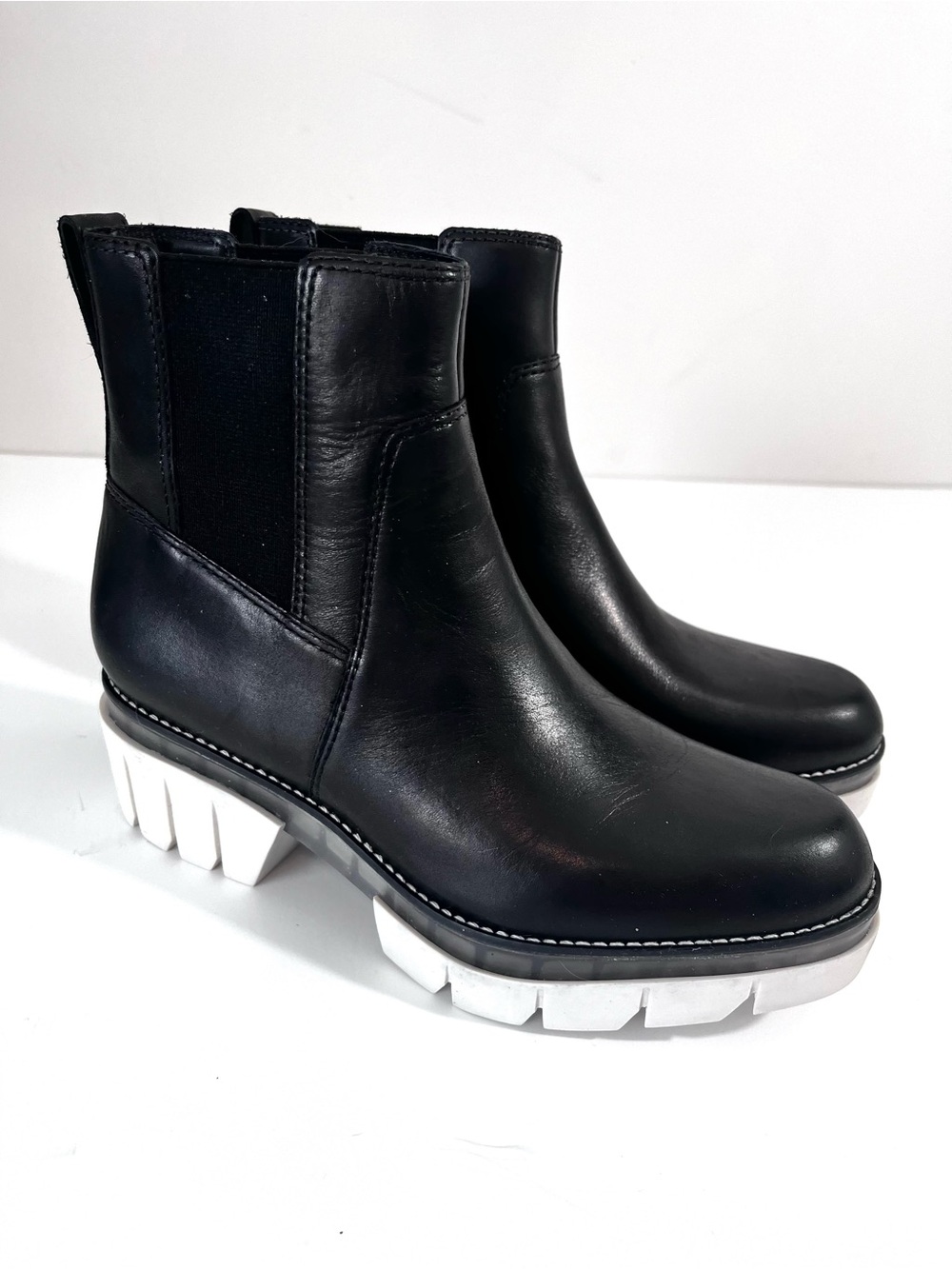 New Bernardo Sutton Black Leather Calf Chelsea Platform Chunky Boot Women Size 7